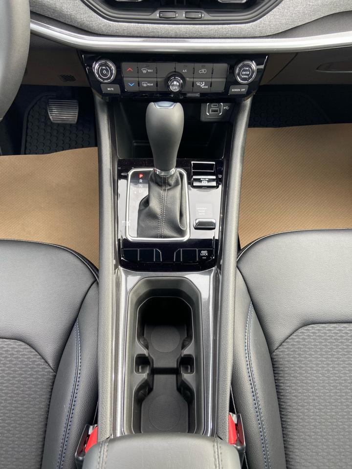 2025 Jeep Compass North High Level AB