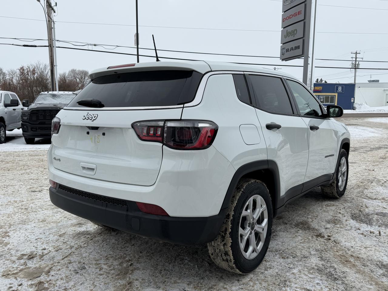 2025 Jeep Compass Sport 4x4 | 2L Turbo | Low KMs | Heated Seats | Rearview Camera | Bluetooth | Towing Capability Redwater AB