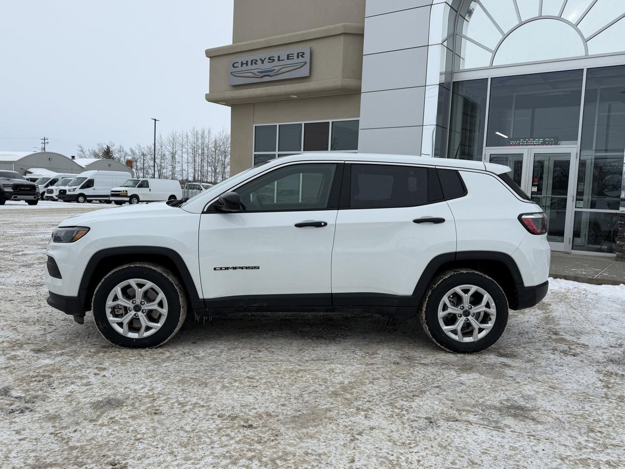 2025 Jeep Compass Sport 4x4 | 2L Turbo | Low KMs | Heated Seats | Rearview Camera | Bluetooth | Towing Capability Redwater AB