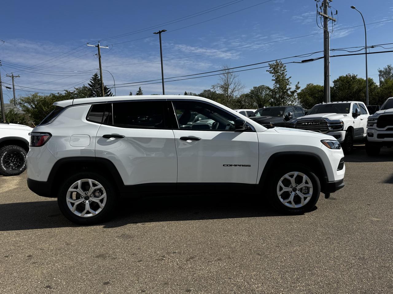 2025 Jeep Compass Sport 4x4 | 2L Turbo | Low KMs | Heated Seats | Rearview Camera | Bluetooth | Towing Capability Redwater AB
