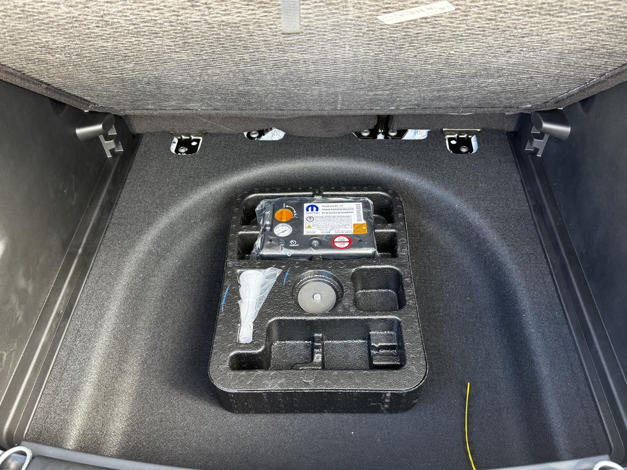2025 Jeep Compass Sport 4x4 | 2L Turbo | Low KMs | Heated Seats | Rearview Camera | Bluetooth | Towing Capability Redwater AB