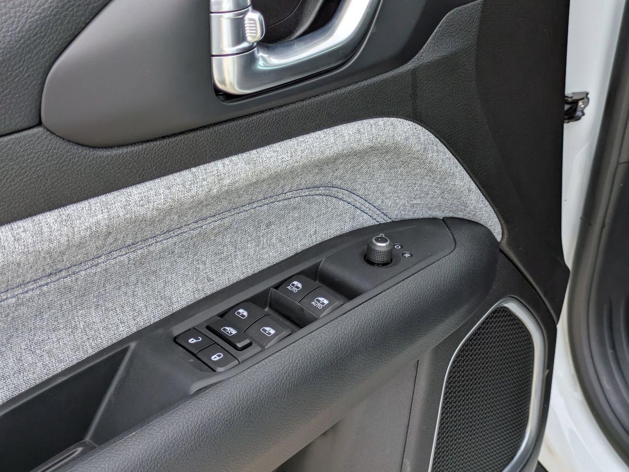 2025 Jeep Compass Sport Castroville TX