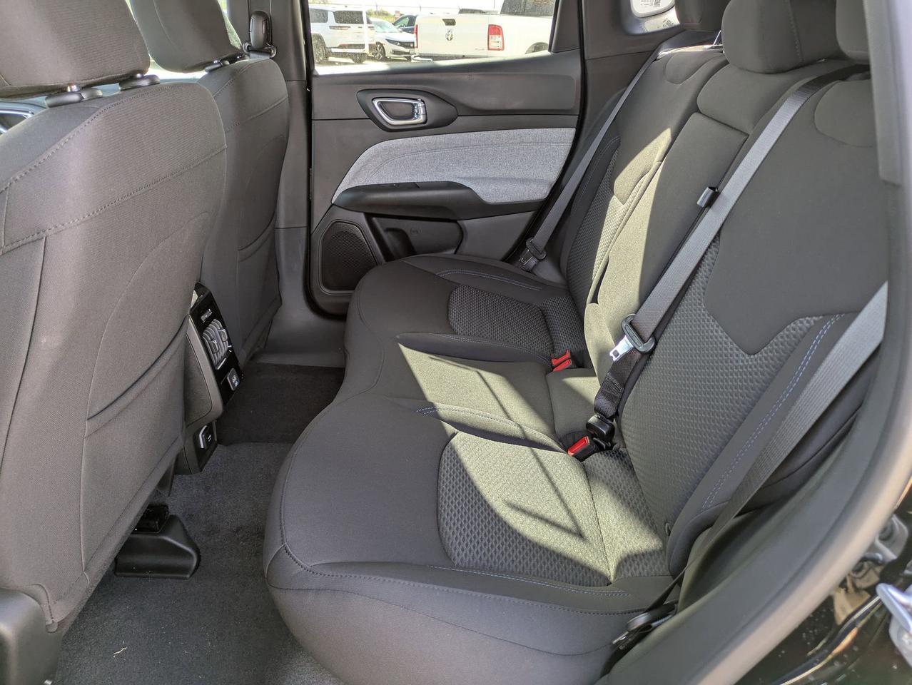 2025 Jeep Compass Sport Castroville TX