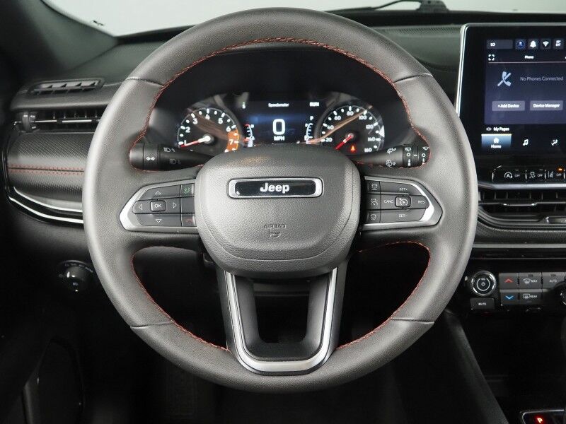2025 Jeep Compass Trailhawk - Photo 17