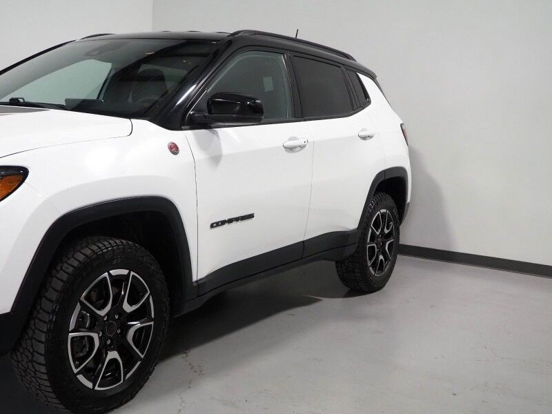 2025 Jeep Compass Trailhawk - Photo 45