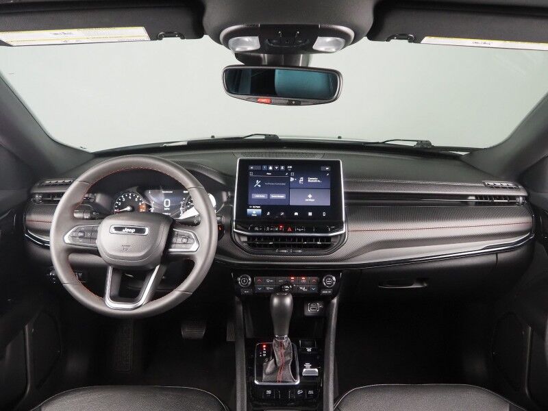 2025 Jeep Compass Trailhawk 4WD *ADAPTIVE CRUISE, SAFETY ALERTS, BACKUP-CAMERA, COLOR TOUCHSREEN, KEYLESS ENTRY, OFF ROAD SUSPENSION, APPLE & ANDROID