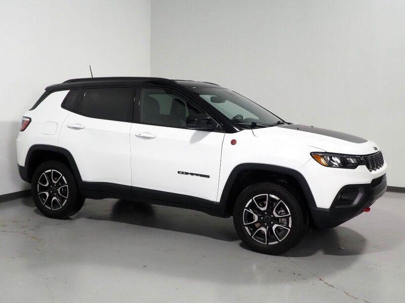 2025 Jeep Compass Trailhawk 4X4's photo