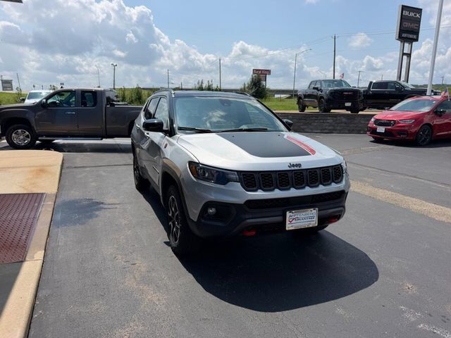2025 Jeep Compass Trailhawk Farmington MO
