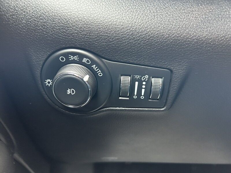 2025 Jeep Compass Trailhawk Whitinsville MA