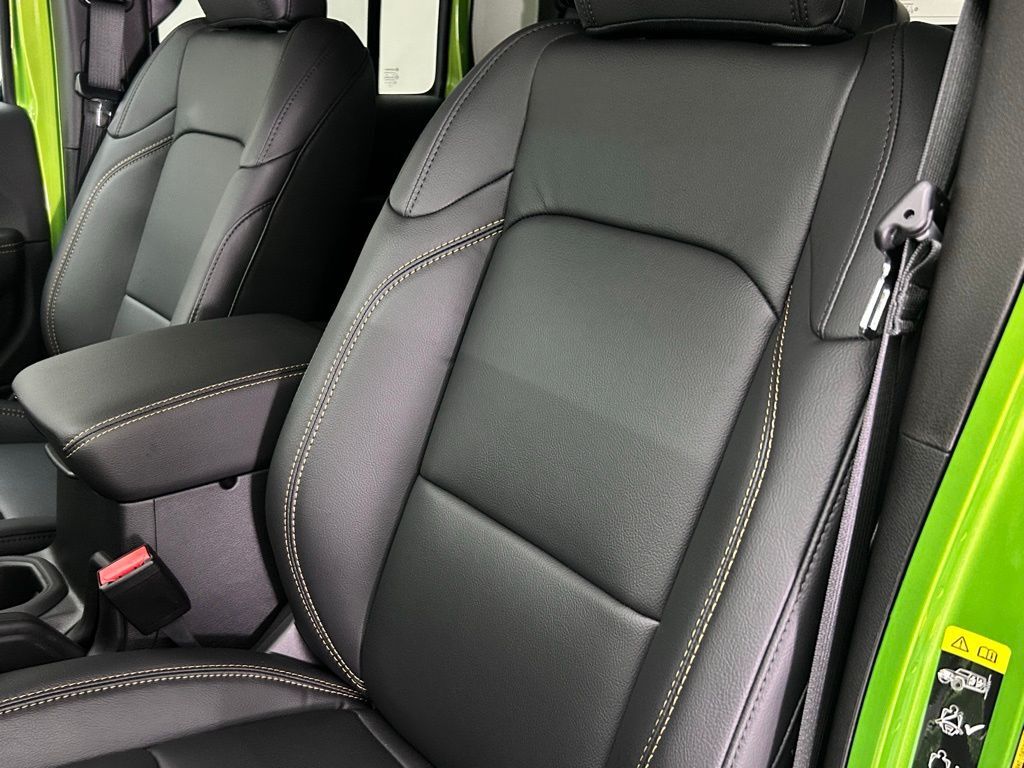 2025 Jeep Gladiator High Tide Portland OR