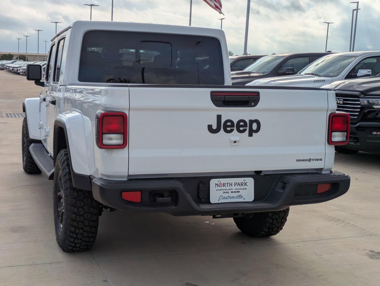 2025 Jeep Gladiator High Tide Castroville TX