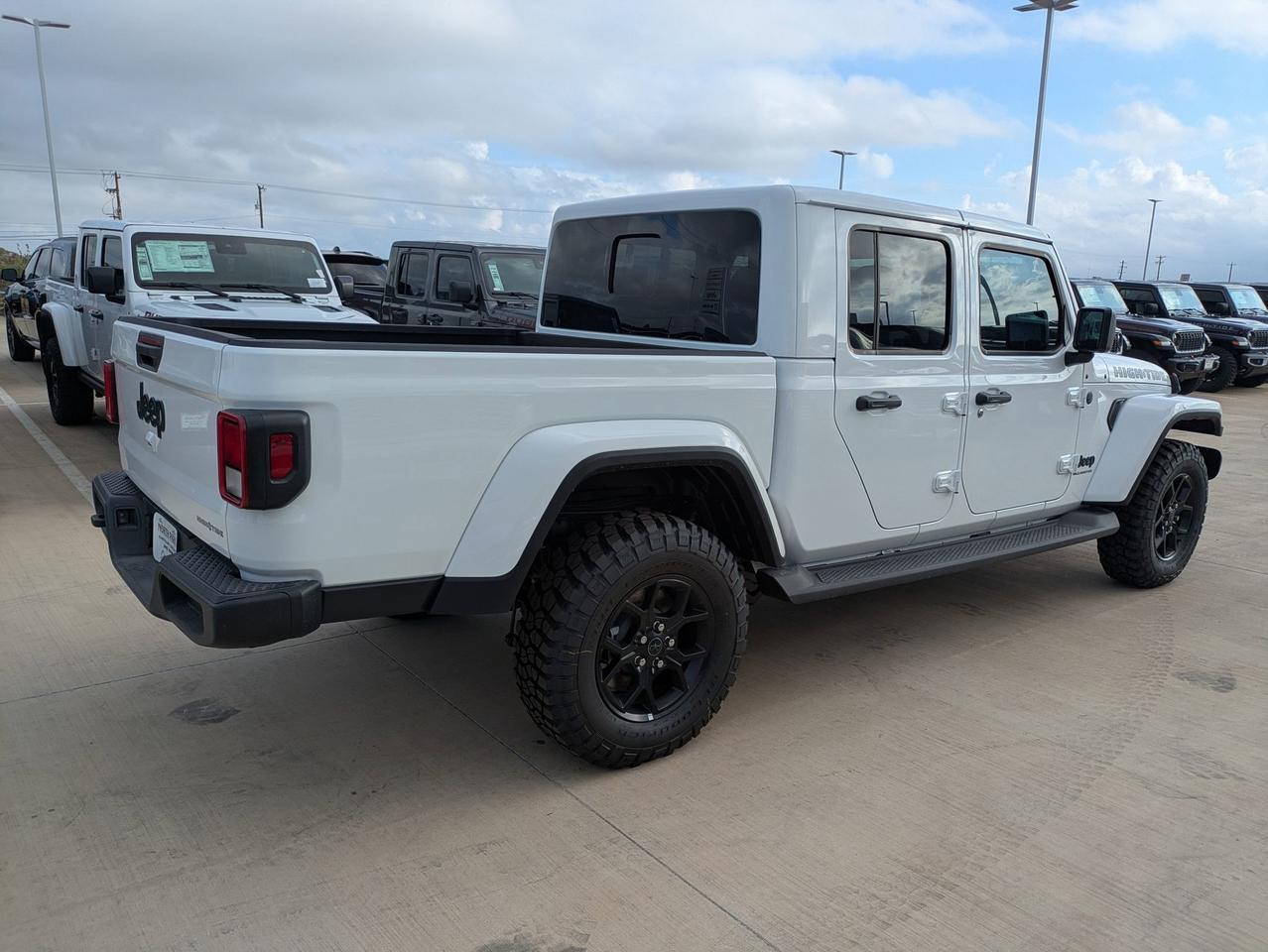 2025 Jeep Gladiator High Tide Castroville TX