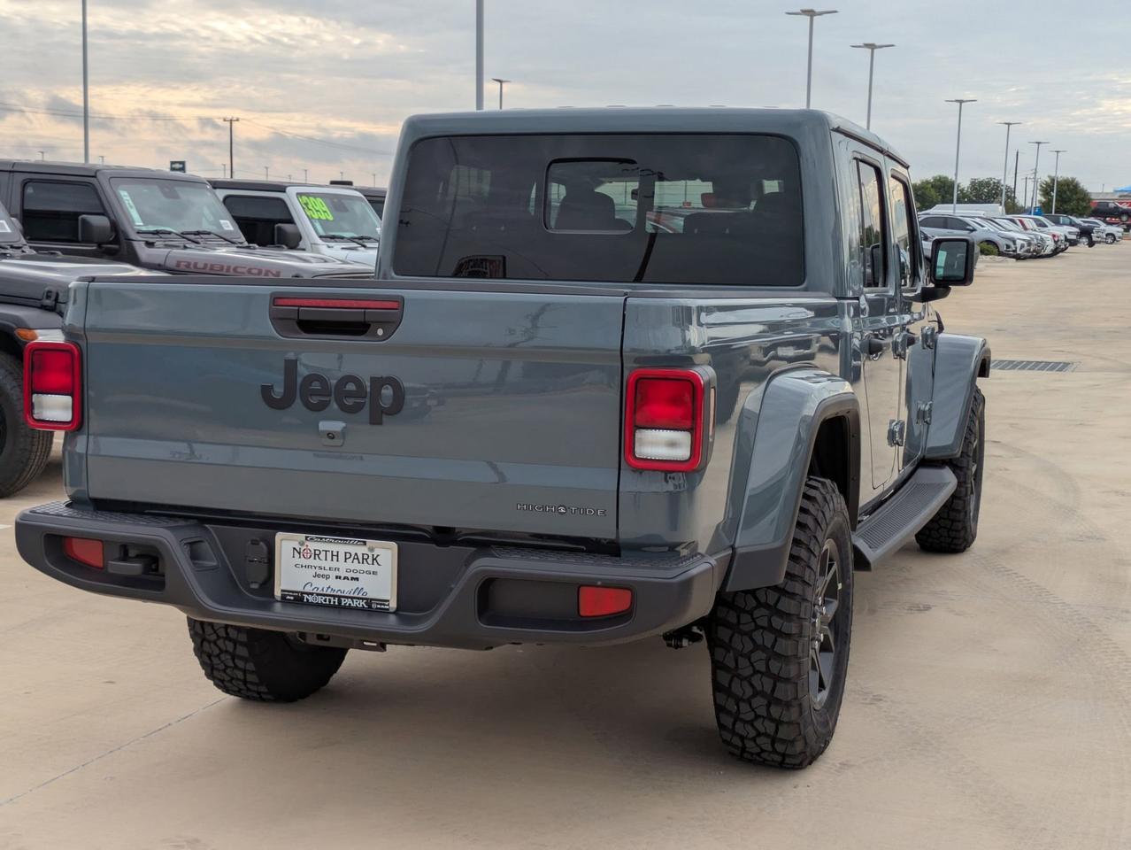 2025 Jeep Gladiator High Tide Castroville TX