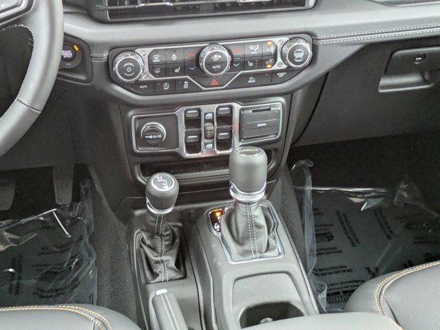 2025 Jeep Gladiator High Tide Castroville TX