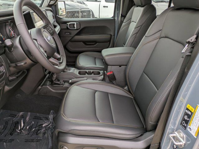 2025 Jeep Gladiator High Tide Castroville TX