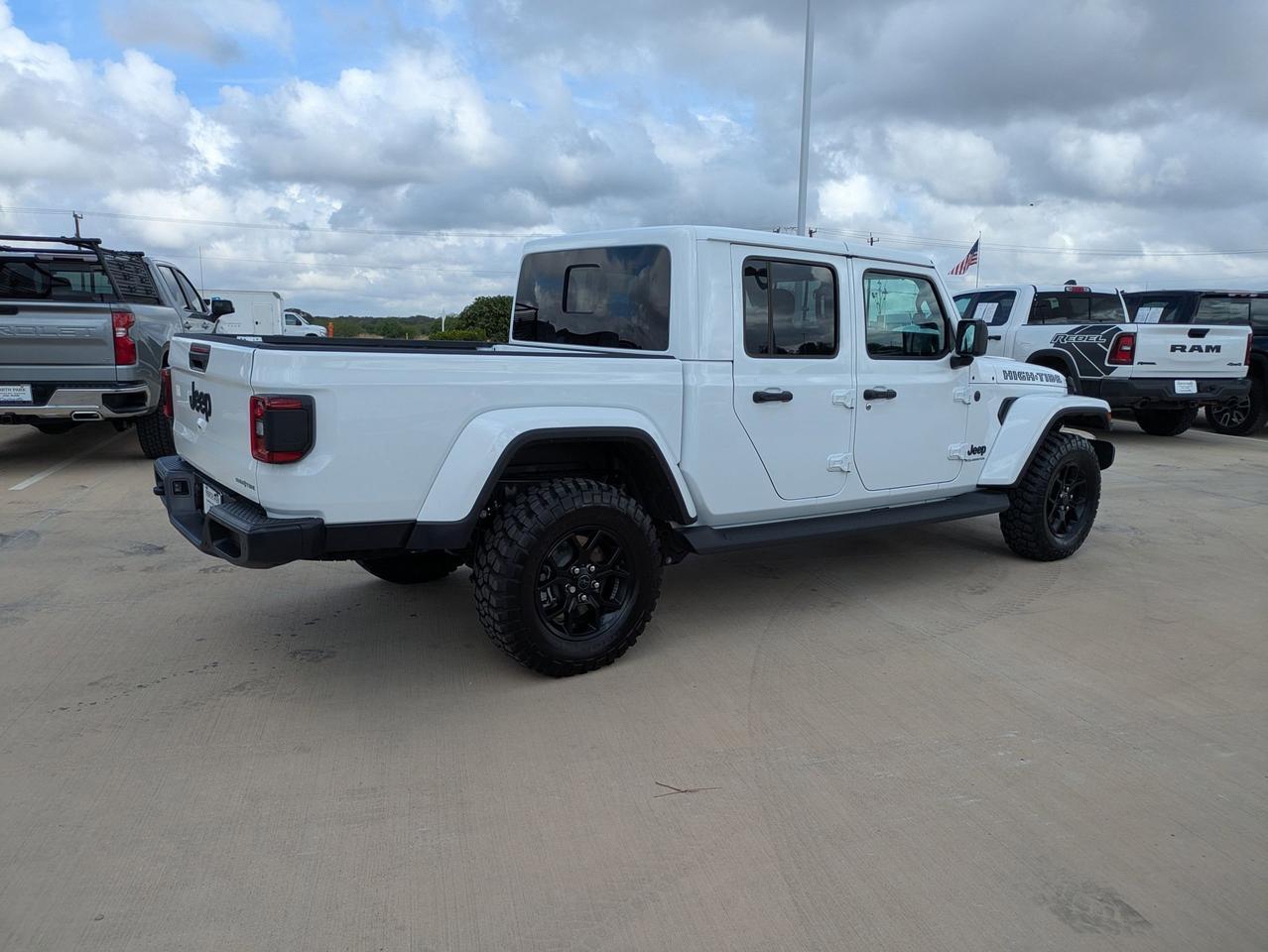 2025 Jeep Gladiator High Tide