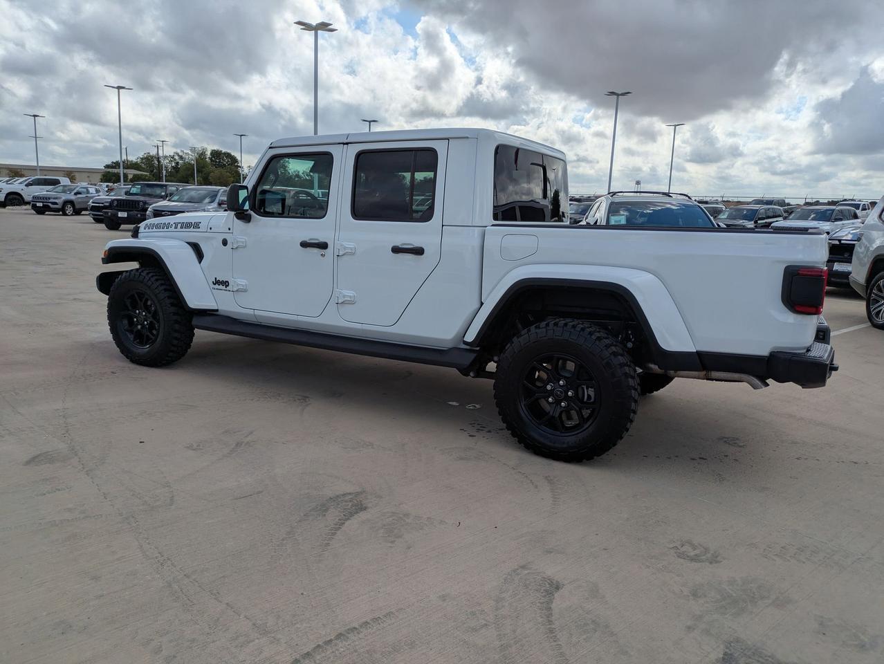 2025 Jeep Gladiator High Tide Castroville TX