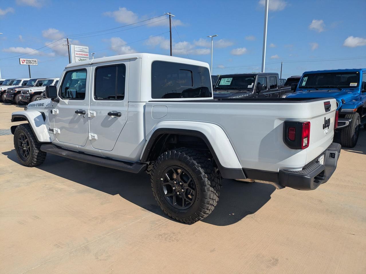 2025 Jeep Gladiator High Tide Castroville TX