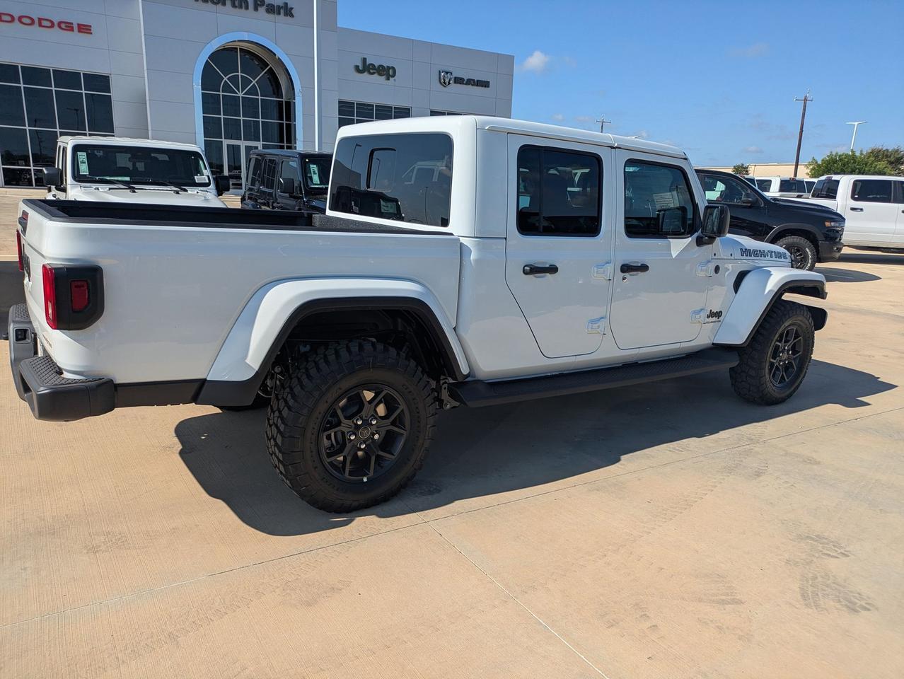 2025 Jeep Gladiator High Tide