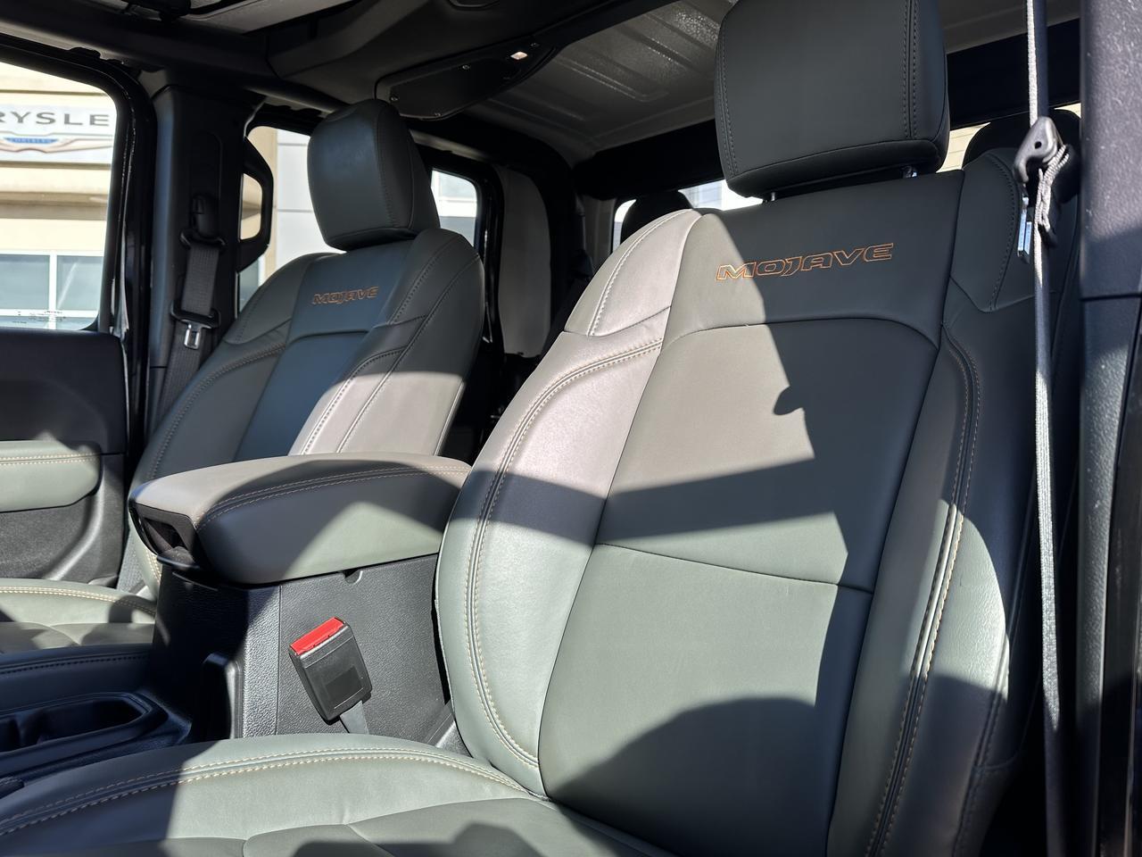 2025 Jeep Gladiator Mojave | FOX Shocks | 4.10 Axle | E-Locker Rear Axle | Leather | Heated Seats | Tow Package Redwater AB