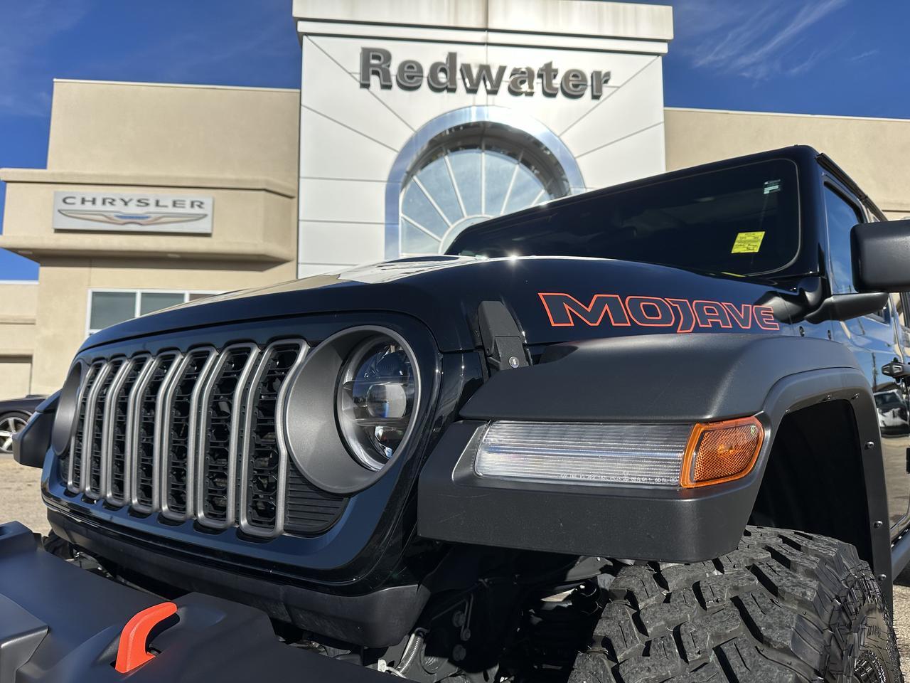 2025 Jeep Gladiator Mojave | FOX Shocks | 4.10 Axle | E-Locker Rear Axle | Leather | Heated Seats | Tow Package Redwater AB