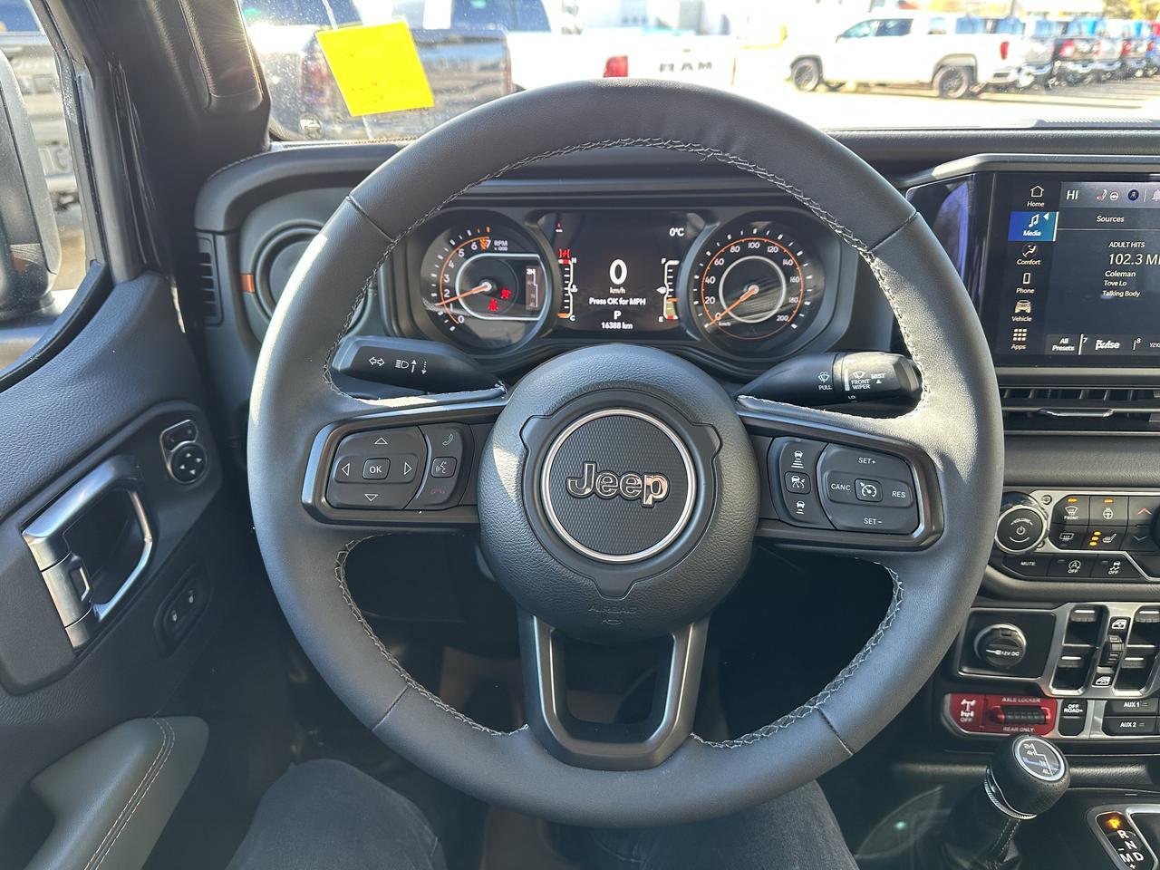 2025 Jeep Gladiator Mojave | FOX Shocks | 4.10 Axle | E-Locker Rear Axle | Leather | Heated Seats | Tow Package Redwater AB