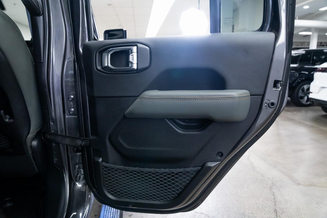 2025 Jeep Gladiator Mojave 1 Owner Package 24A Mojave X 4X4 Portland OR