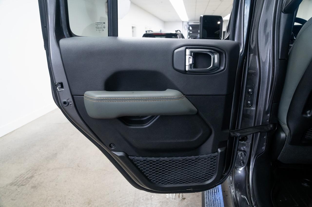 2025 Jeep Gladiator Mojave 1 Owner Package 24A Mojave X 4X4 Portland OR