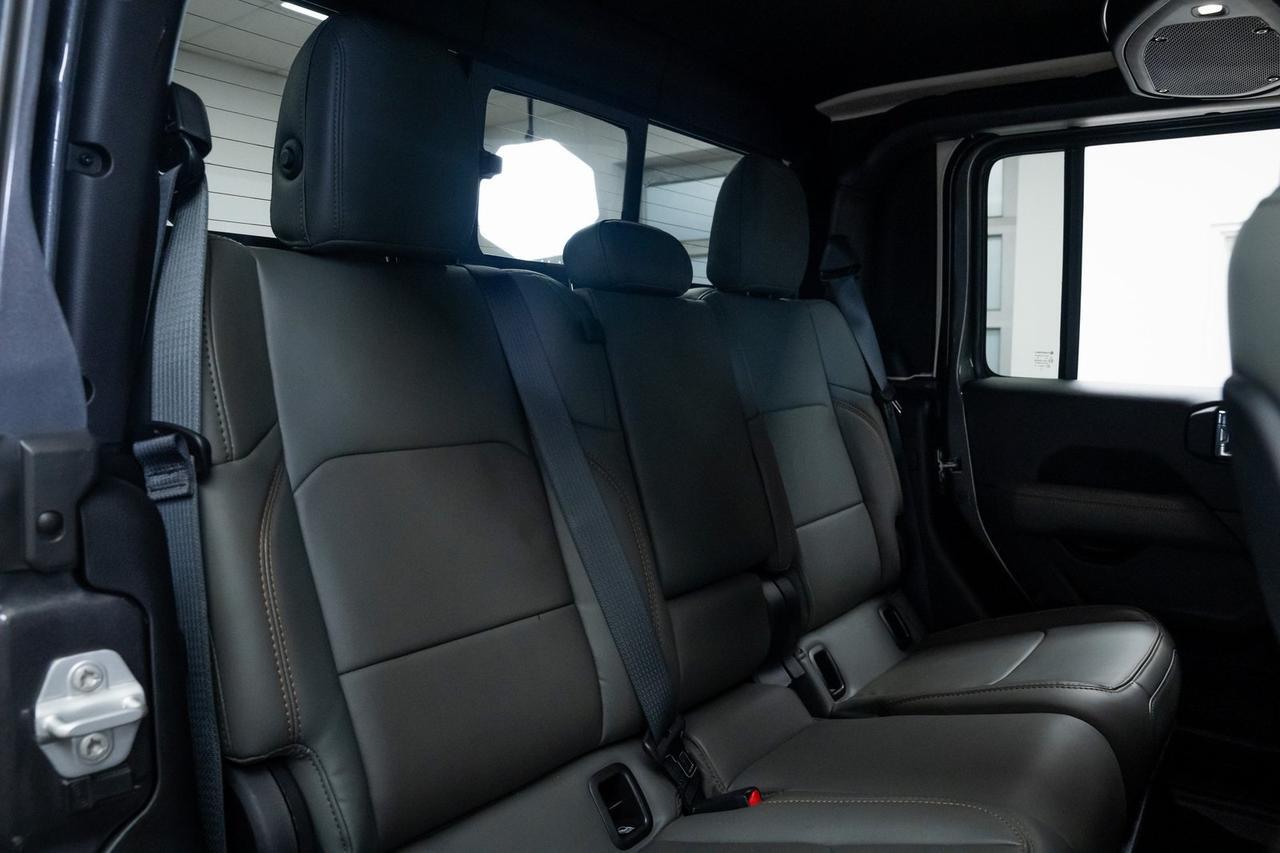 2025 Jeep Gladiator Mojave 1 Owner Package 24A Mojave X 4X4 Portland OR