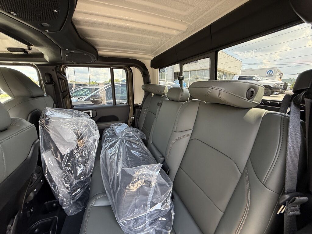 2025 Jeep Gladiator Mojave Crestwood KY