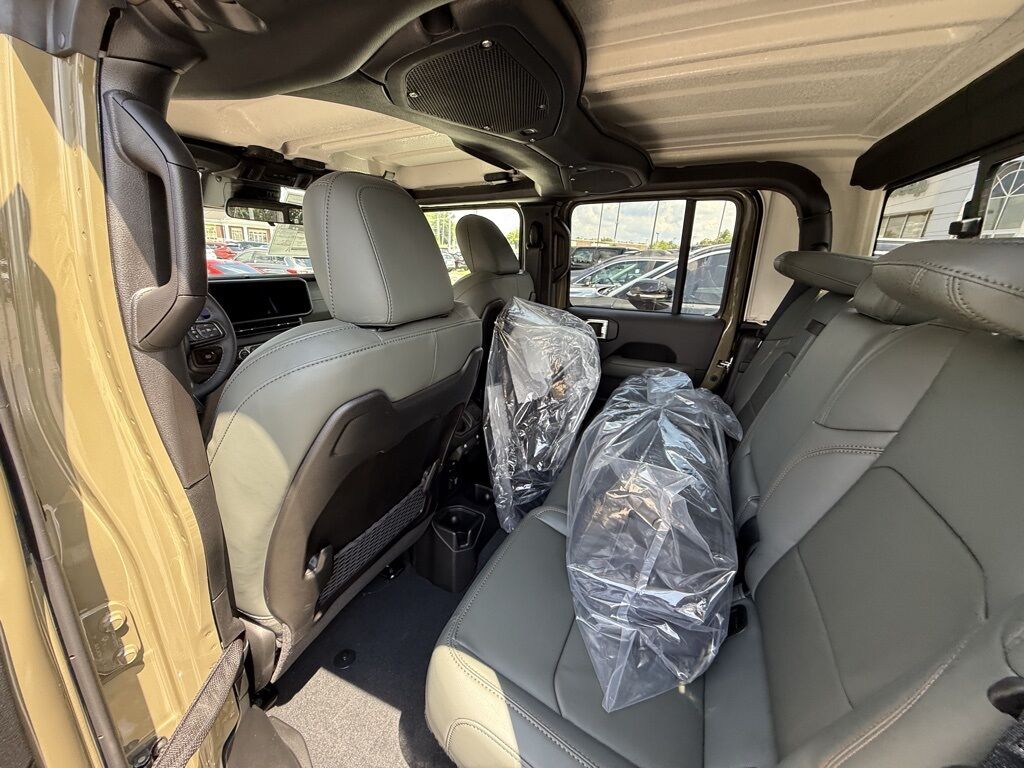 2025 Jeep Gladiator Mojave Crestwood KY