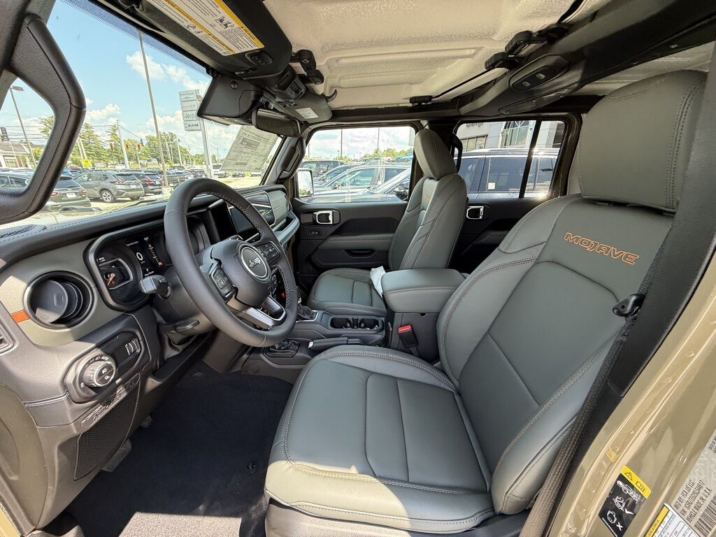 2025 Jeep Gladiator Mojave Crestwood KY