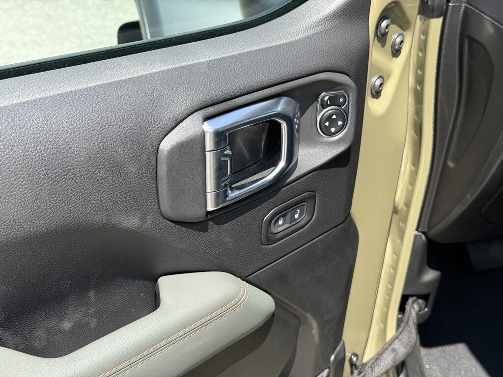 2025 Jeep Gladiator Mojave Crestwood KY