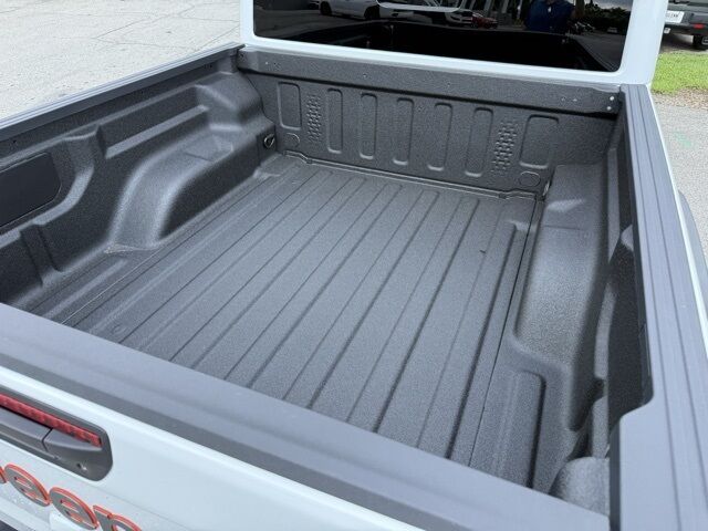 2025 Jeep Gladiator Mojave Crestwood KY