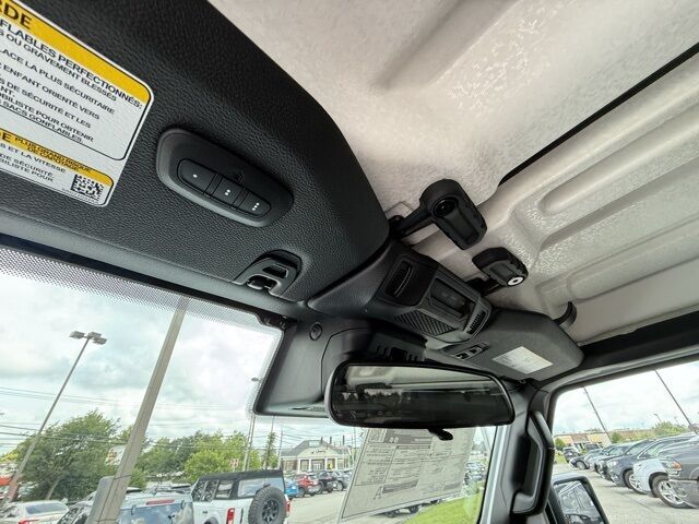 2025 Jeep Gladiator Mojave Crestwood KY