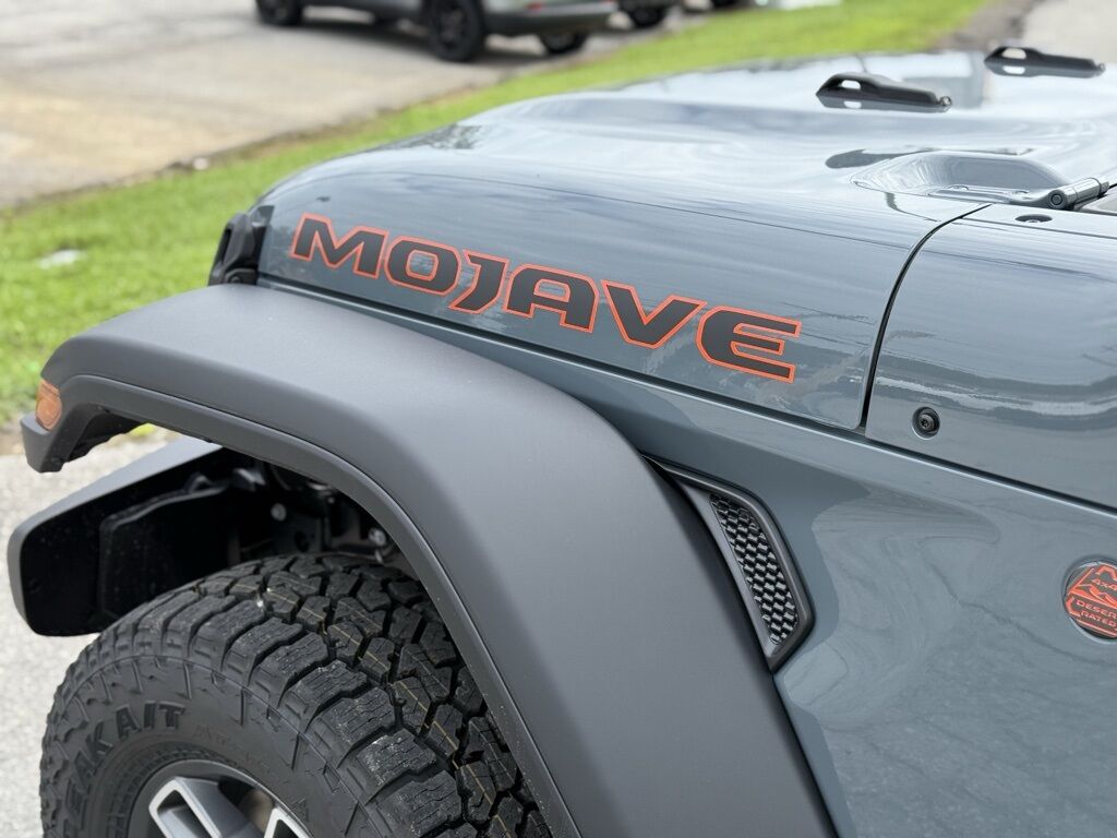 2025 Jeep Gladiator Mojave Crestwood KY