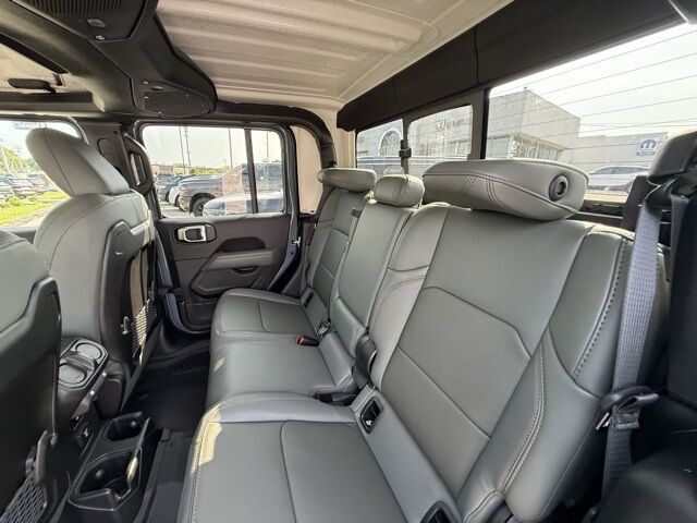 2025 Jeep Gladiator Mojave Crestwood KY