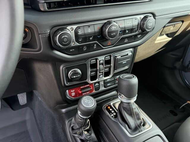 2025 Jeep Gladiator Mojave Crestwood KY