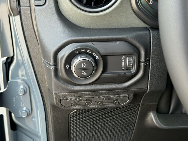 2025 Jeep Gladiator Mojave Crestwood KY