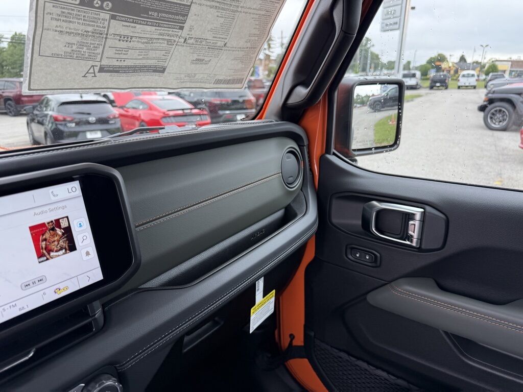 2025 Jeep Gladiator Mojave Crestwood KY