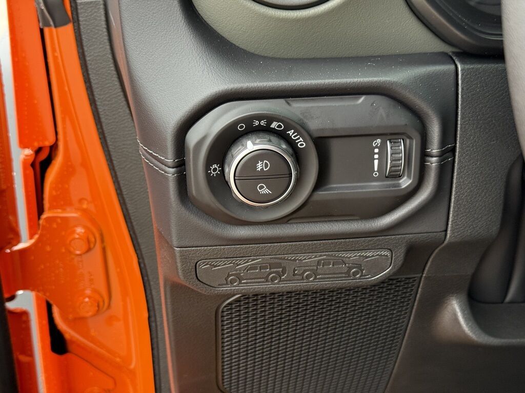 2025 Jeep Gladiator Mojave Crestwood KY