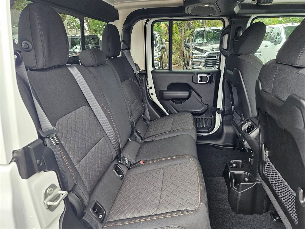 2025 Jeep Gladiator Mojave Gresham OR