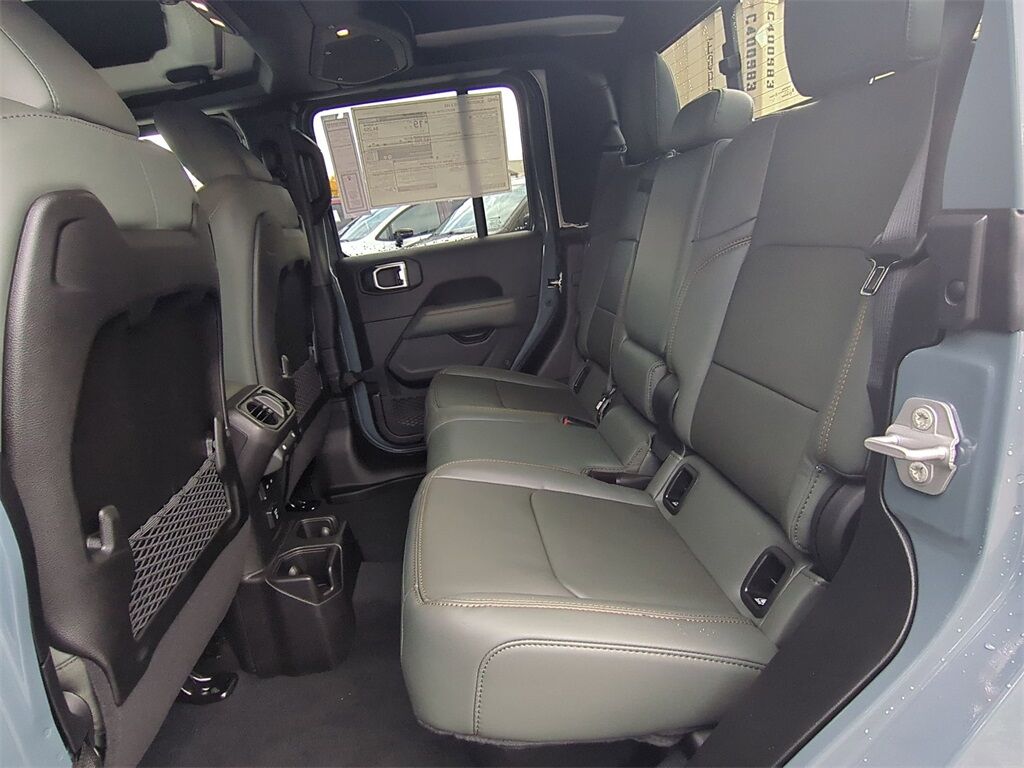 2025 Jeep Gladiator Mojave Gresham OR