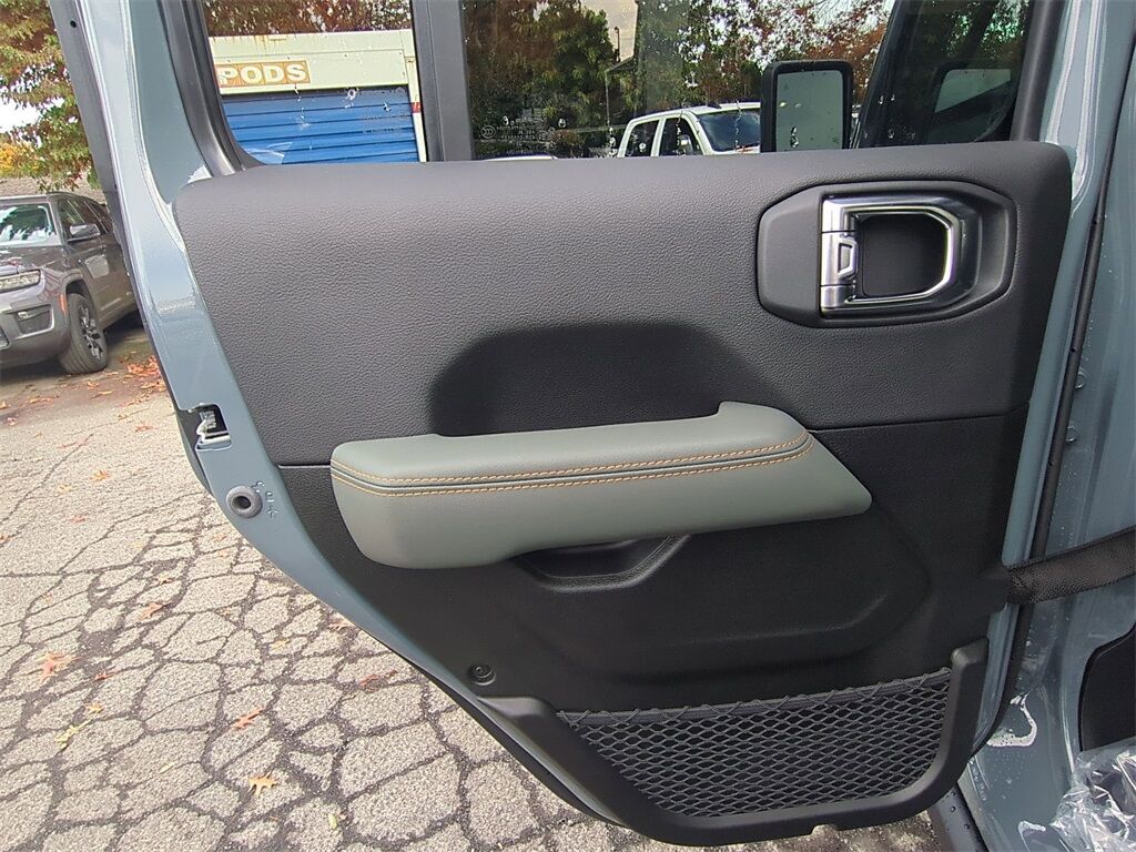 2025 Jeep Gladiator Mojave Gresham OR