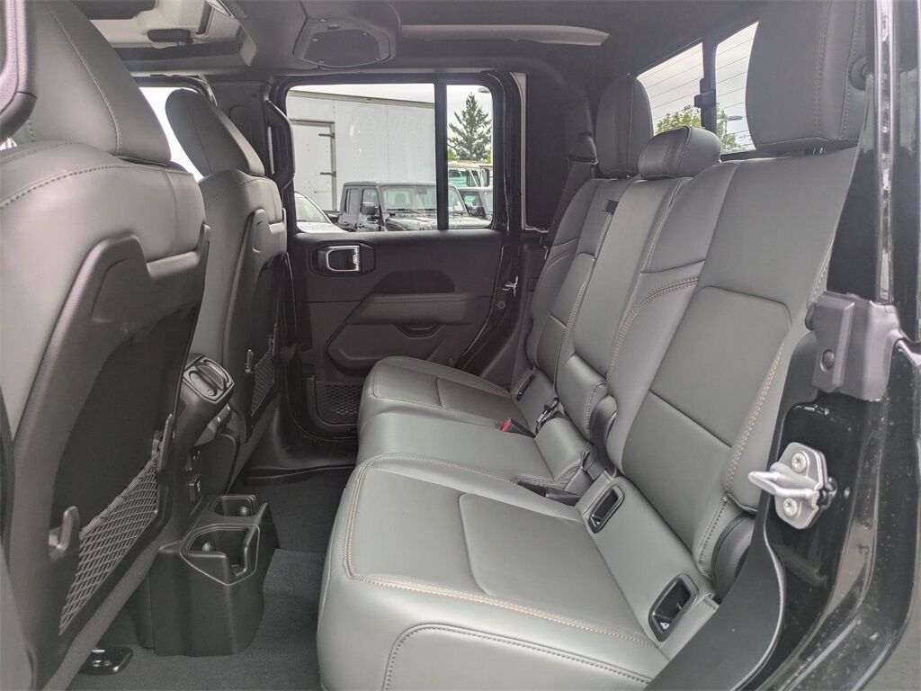 2025 Jeep Gladiator Mojave Gresham OR