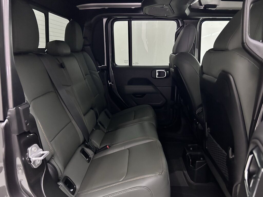 2025 Jeep Gladiator Mojave Portland OR