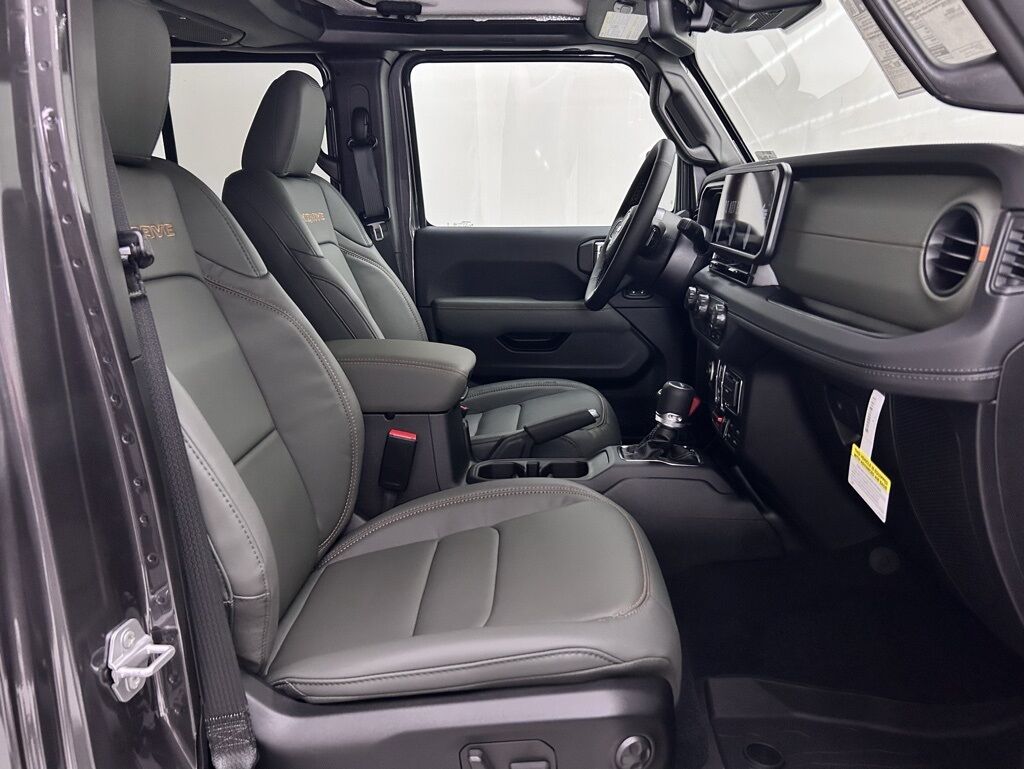 2025 Jeep Gladiator Mojave Portland OR
