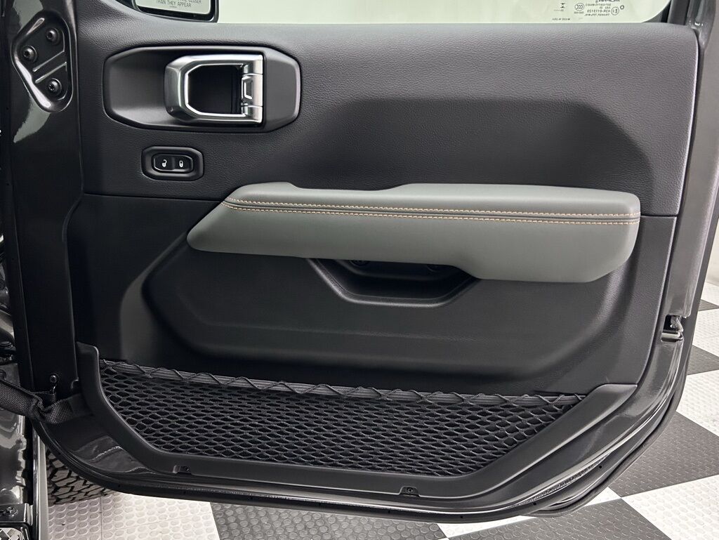 2025 Jeep Gladiator Mojave Portland OR