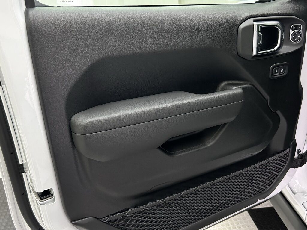 2025 Jeep Gladiator Mojave Portland OR