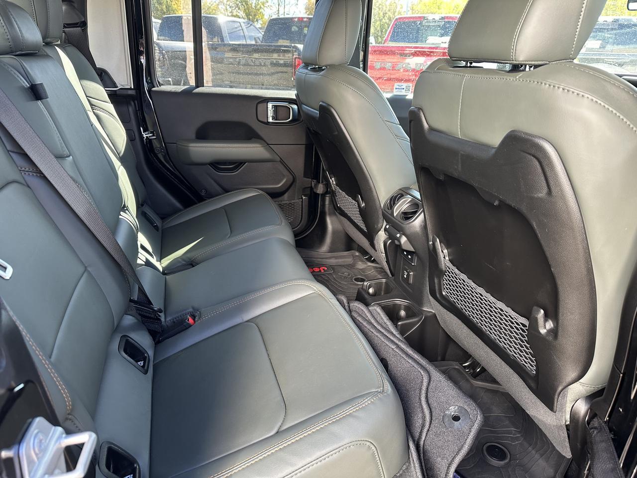 2025 Jeep Gladiator Mojave Redwater AB